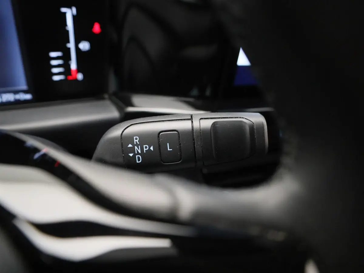 2.5 PHEV 340 L2 Trend PRIJS INCL BTW | 8 Zitplaatsen | Camera | Cruise Control | CarPlay | Parkeersensoren