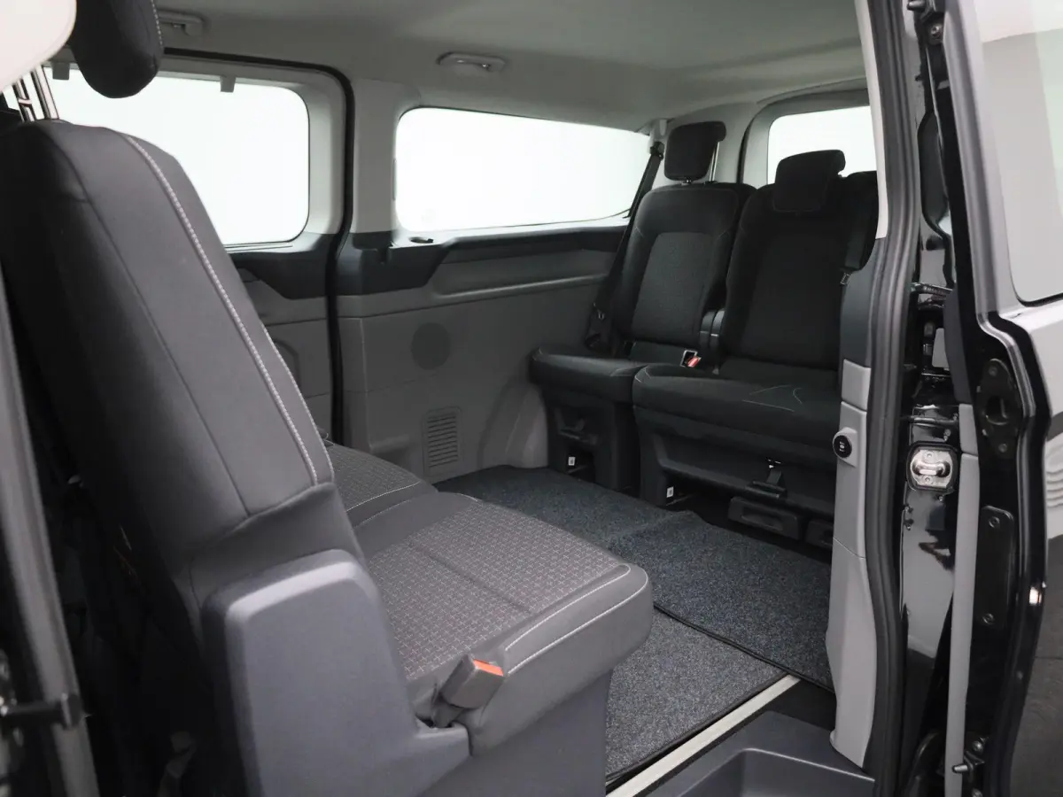 2.5 PHEV 340 L2 Trend PRIJS INCL BTW | 8 Zitplaatsen | Camera | Cruise Control | CarPlay | Parkeersensoren