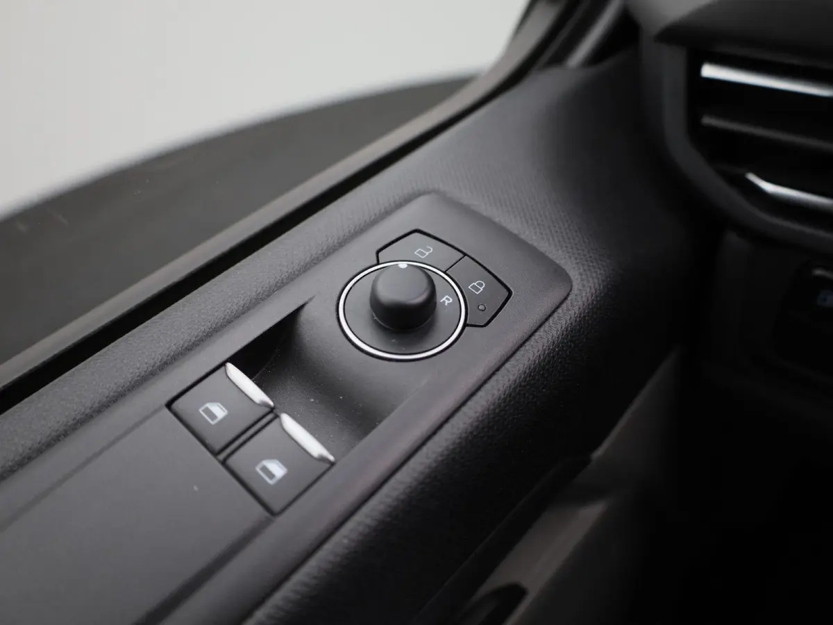 2.5 PHEV 340 L2 Trend PRIJS INCL BTW | 8 Zitplaatsen | Camera | Cruise Control | CarPlay | Parkeersensoren