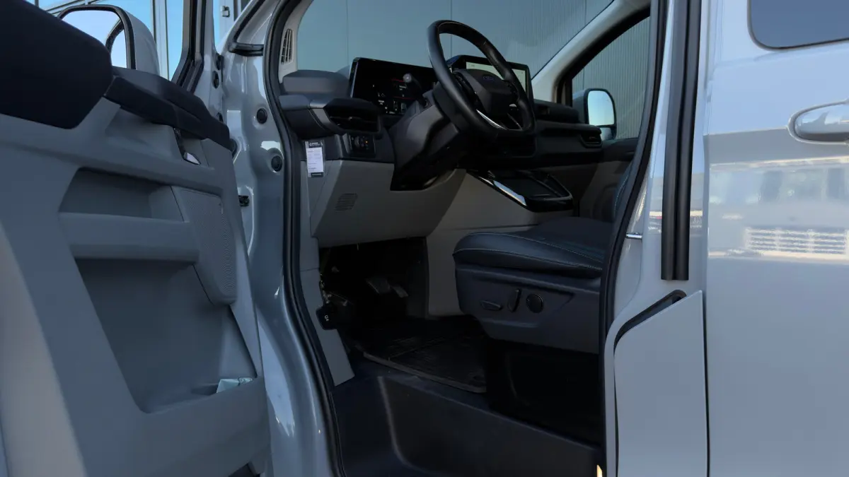 320 2.5 PHEV L2H1 Sport DC | Elec. Verstelbare Stoel | Trekhaak Wegklapbaar | Led | Dubbele Schuifdeur