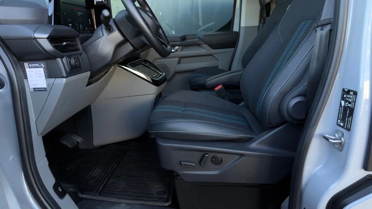 320 2.5 PHEV L2H1 Sport DC | Elec. Verstelbare Stoel | Trekhaak Wegklapbaar | Led | Dubbele Schuifdeur