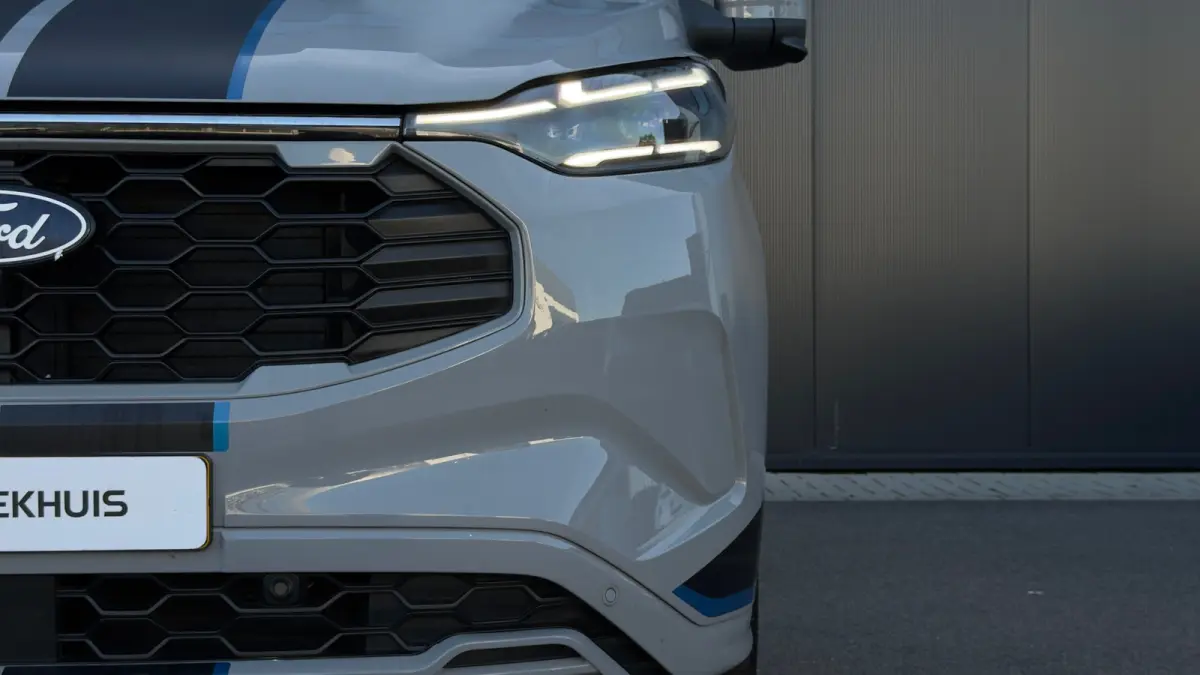 320 2.5 PHEV L2H1 Sport DC | Elec. Verstelbare Stoel | Trekhaak Wegklapbaar | Led | Dubbele Schuifdeur
