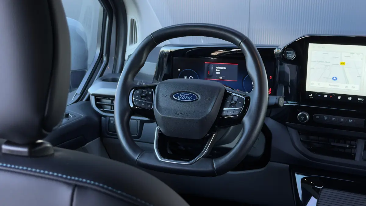 320 2.5 PHEV L2H1 Sport DC | Elec. Verstelbare Stoel | Trekhaak Wegklapbaar | Led | Dubbele Schuifdeur
