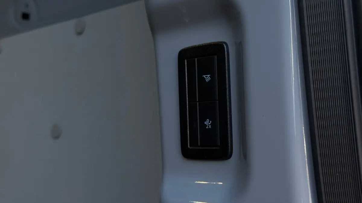 320 2.5 PHEV L2H1 Sport DC | Elec. Verstelbare Stoel | Trekhaak Wegklapbaar | Led | Dubbele Schuifdeur