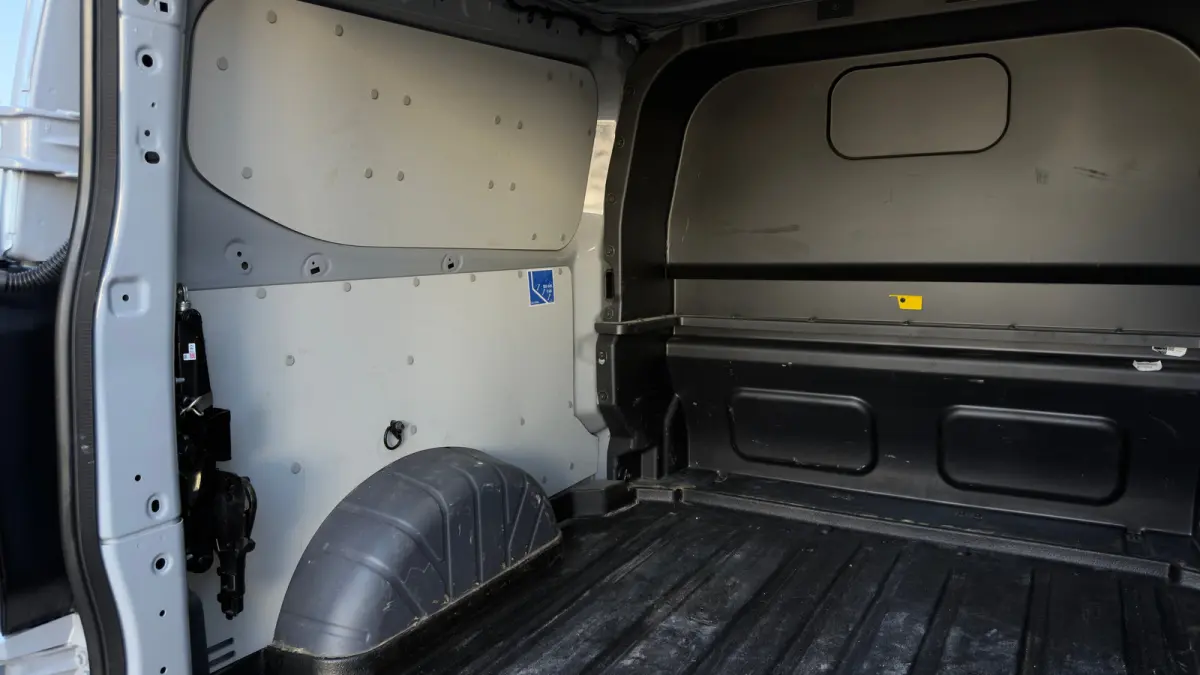 320 2.5 PHEV L2H1 Sport DC | Elec. Verstelbare Stoel | Trekhaak Wegklapbaar | Led | Dubbele Schuifdeur