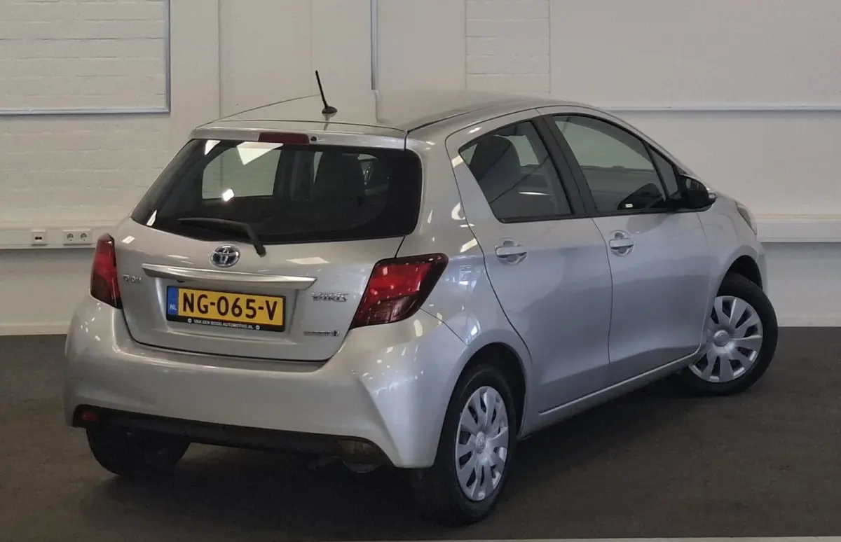 1.5 Hybrid Now Navi Camera 100% Onderhouden
