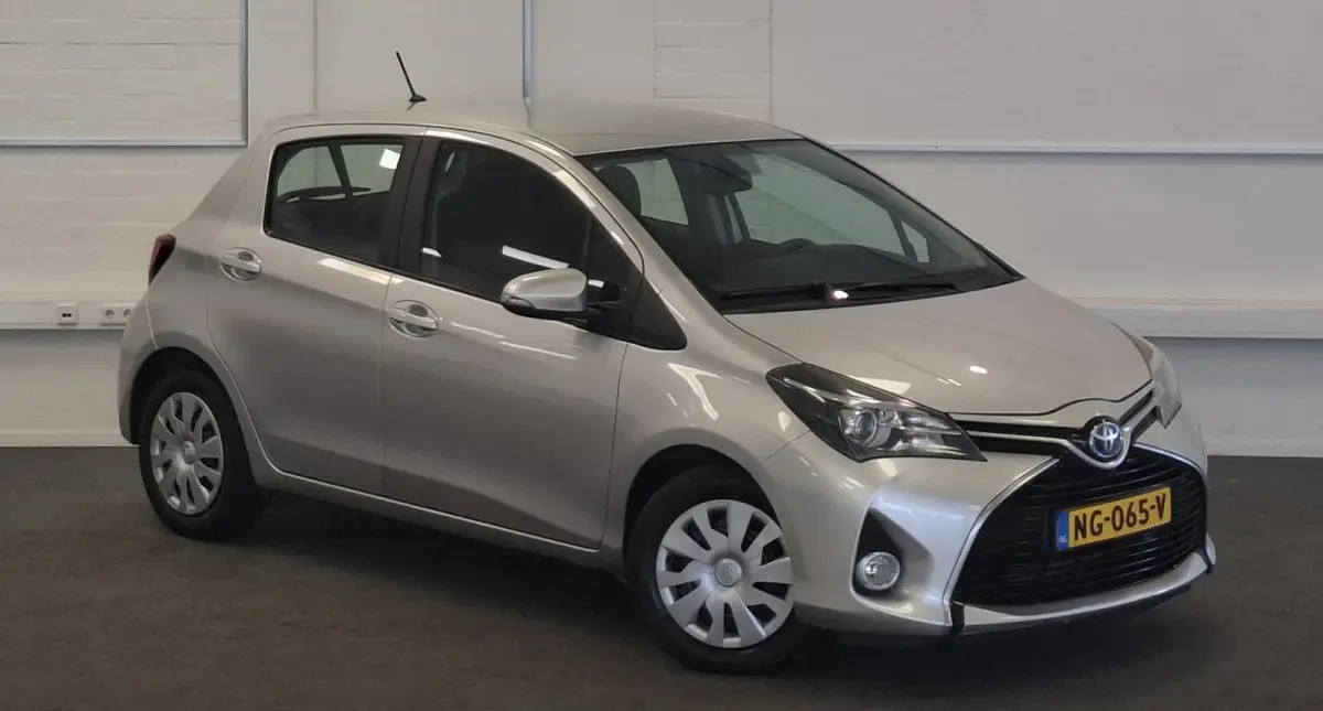 1.5 Hybrid Now Navi Camera 100% Onderhouden