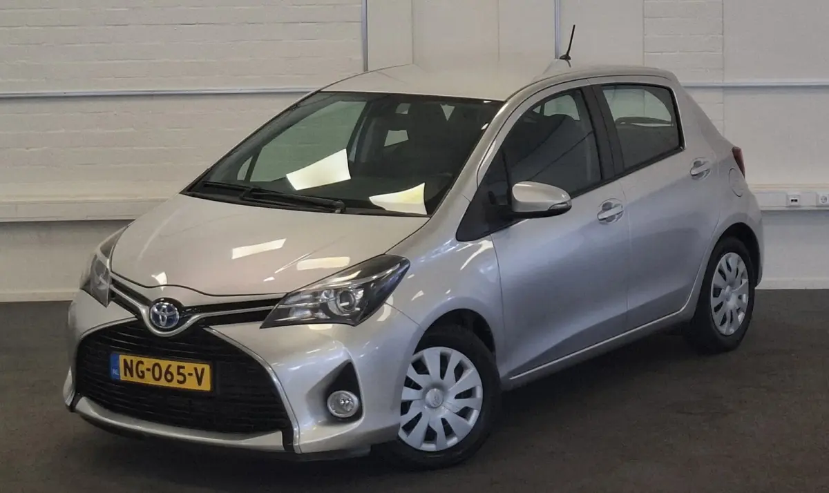 1.5 Hybrid Now Navi Camera 100% Onderhouden