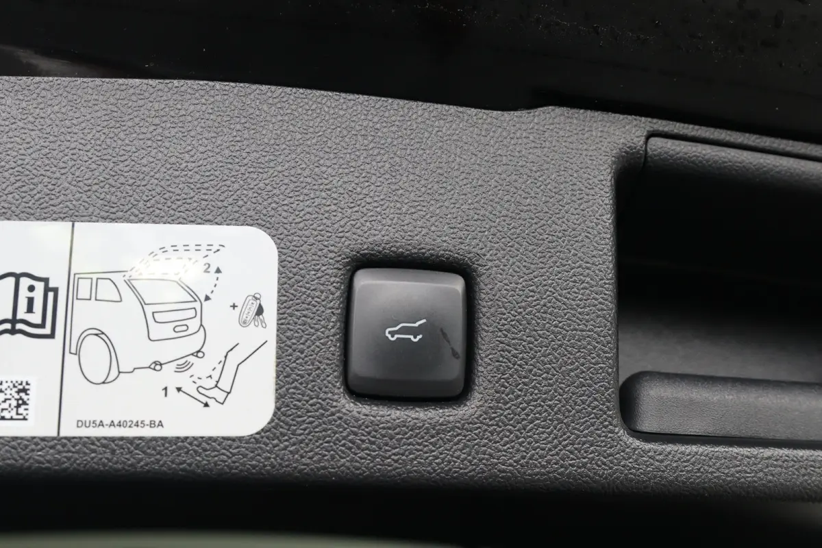 2.5 PHEV Vignale | 1.500kg Trekvermogen | Dealer Onderhouden | Panoramadak | Lederen bekleding | Adaptive Cruise | Camera's | Elektr Stoel + Mem | Stoel-/Stuurverwarming