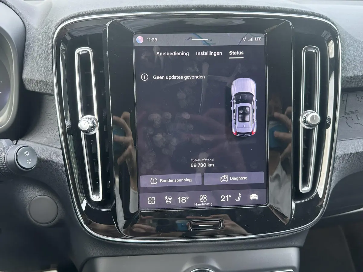Plus 70 kWh VAN: € 32.900- VOOR: € 30.877,- UW HERFSTVOORDEEL: € 2.023-| SOH 92%|  ADAPTIVE CRUISE| ELEK. ACHTERKLEP| STOEL + STUURVERWARMING| DODE HOEK SENSOR|