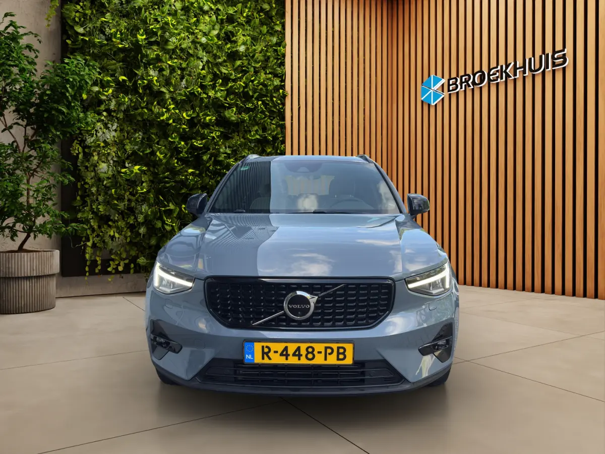 1.5 T5 Plug-in hybrid Ultimate Dark | Trekhaak | Harman/Kardon | Memory | Panoramadak