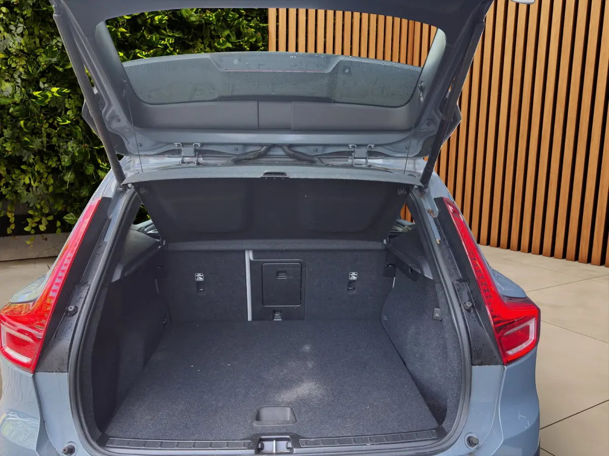 1.5 T5 Plug-in hybrid Ultimate Dark | Trekhaak | Harman/Kardon | Memory | Panoramadak