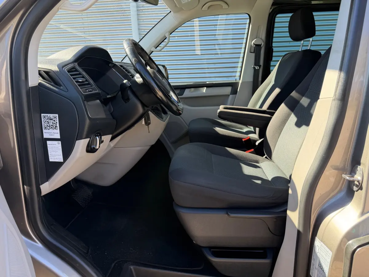 2.0 TDI L2H1 DC Automaat,Highline,Trekhaak,Schuifdak,Airco,2 Schuifdeuren,Navigatie/Camera