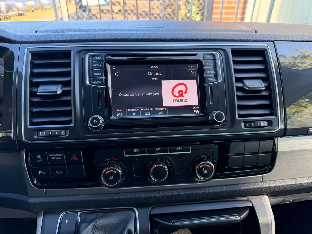 2.0 TDI L2H1 DC Automaat,Highline,Trekhaak,Schuifdak,Airco,2 Schuifdeuren,Navigatie/Camera