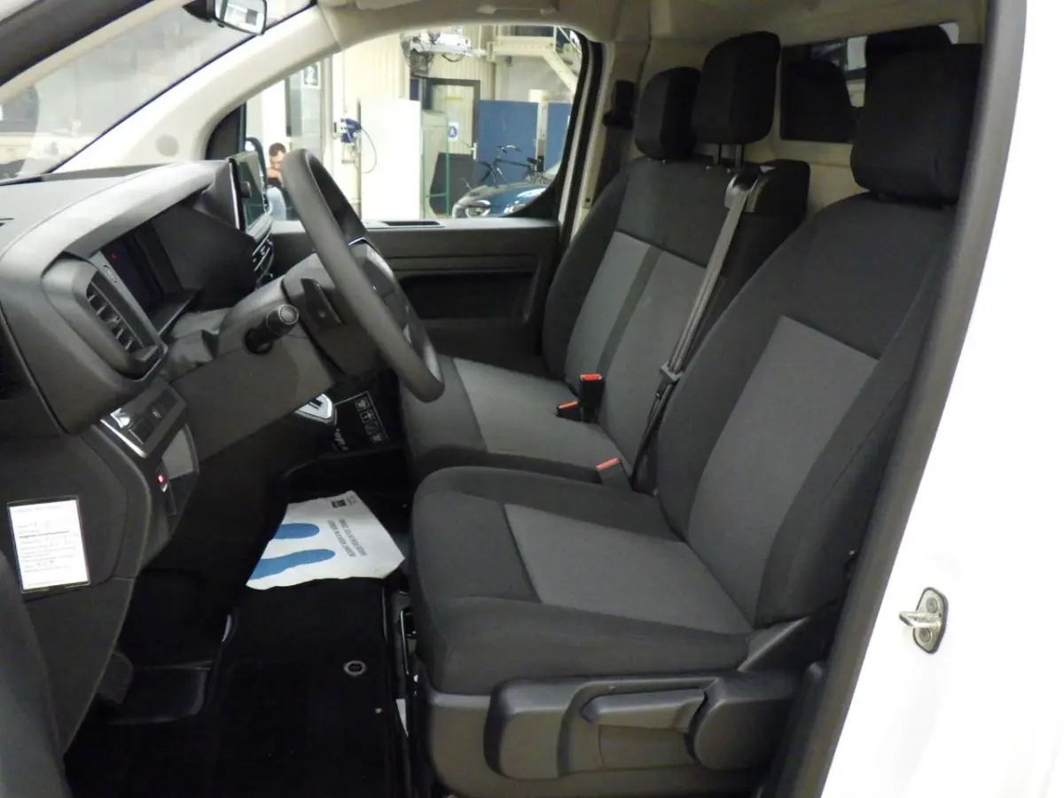 L3 75 kWh | 8 jaar garantie | CAMERA | DRAADLOOS CARPLAY | BETIMMERING | LED | 17" LM VELGEN | COMFORT WAND |