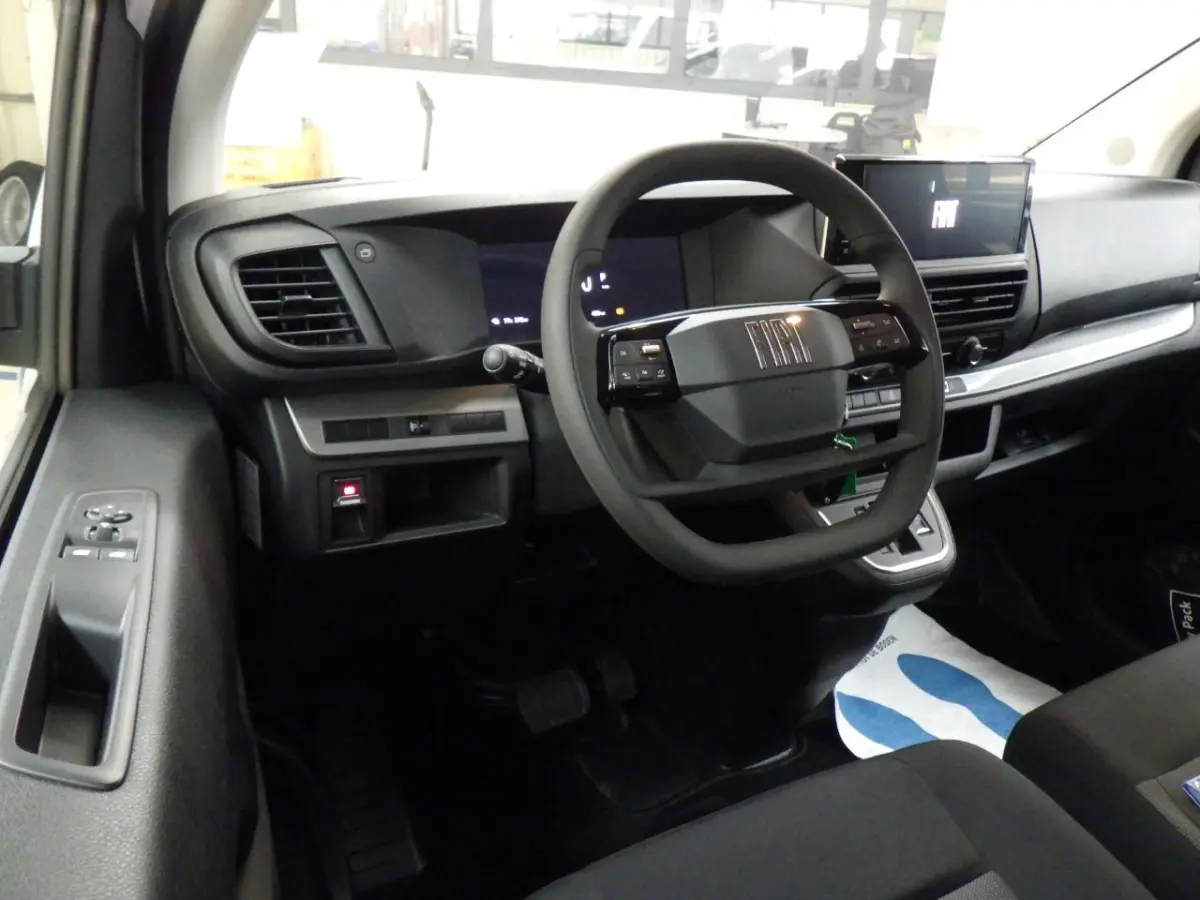 L3 75 kWh | 8 jaar garantie | CAMERA | DRAADLOOS CARPLAY | BETIMMERING | LED | 17" LM VELGEN | COMFORT WAND |