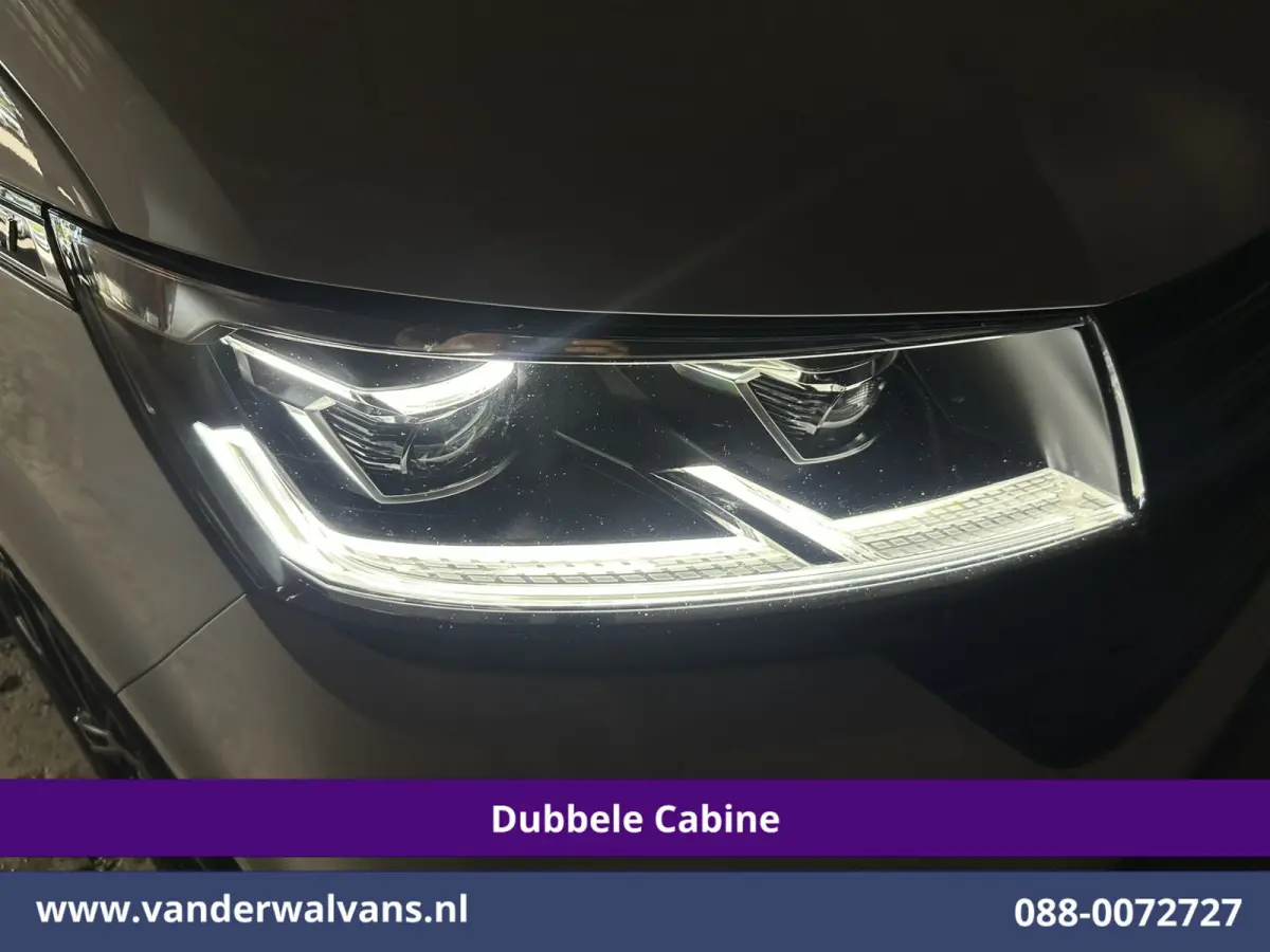 2.0 TDI 150pk Automaat L2H1 BULLI Dubbele Cabine Euro6 Airco | 5-Zits | Camera | Navigatie | Apple Carplay LED, Android Auto, Adaptieve Cruisecontrol, LM Velgen, Leder, 2500kg Trekhaak, Park