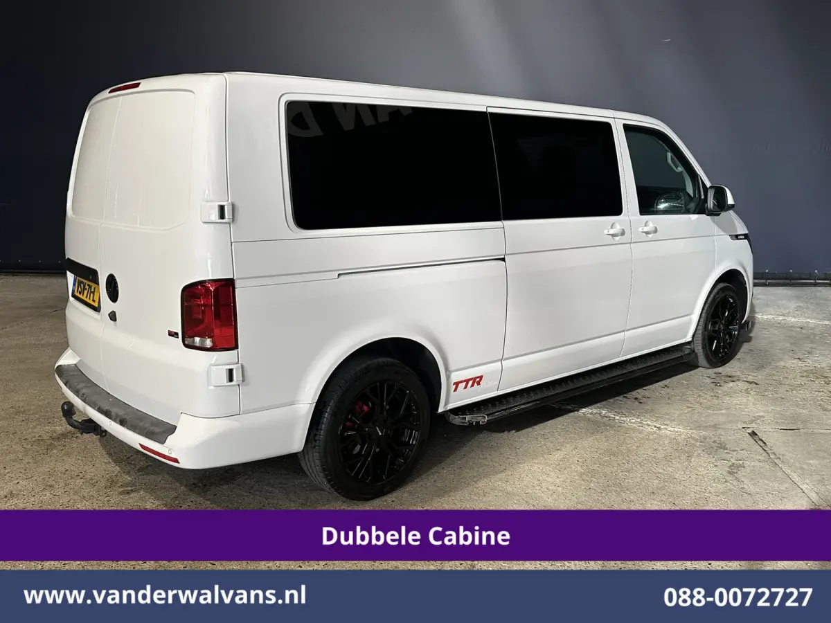 2.0 TDI 150pk Automaat L2H1 BULLI Dubbele Cabine Euro6 Airco | 5-Zits | Camera | Navigatie | Apple Carplay LED, Android Auto, Adaptieve Cruisecontrol, LM Velgen, Leder, 2500kg Trekhaak, Park