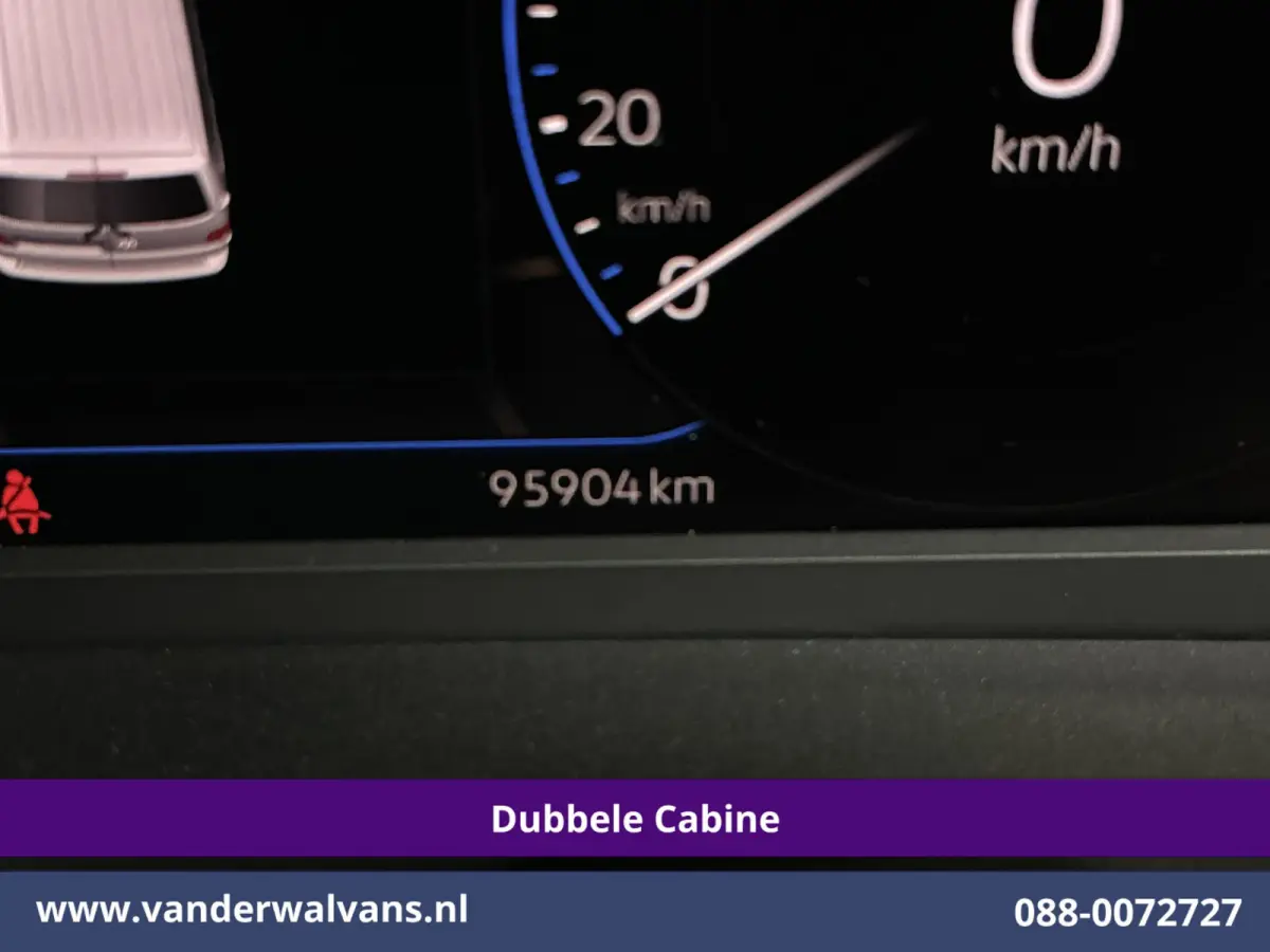 2.0 TDI 150pk Automaat L2H1 BULLI Dubbele Cabine Euro6 Airco | 5-Zits | Camera | Navigatie | Apple Carplay LED, Android Auto, Adaptieve Cruisecontrol, LM Velgen, Leder, 2500kg Trekhaak, Park