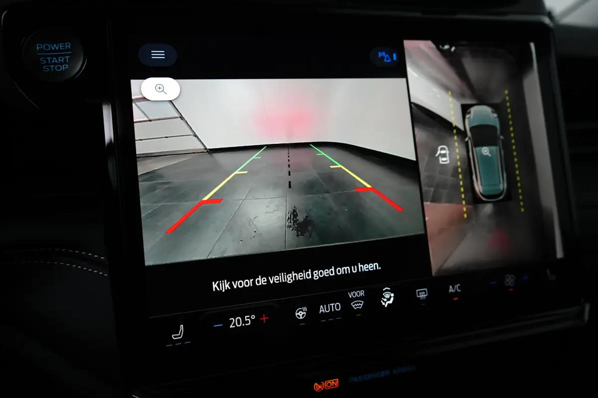 Titanium | Adaptive Cruise Control / Stoel- en stuurwielverwarming / Elektrisch schuif/kantel-dak / 360 Camera / Volledig onderhouden / | Adaptive Cruise | Apple Carplay/Android Auto|telefoo
