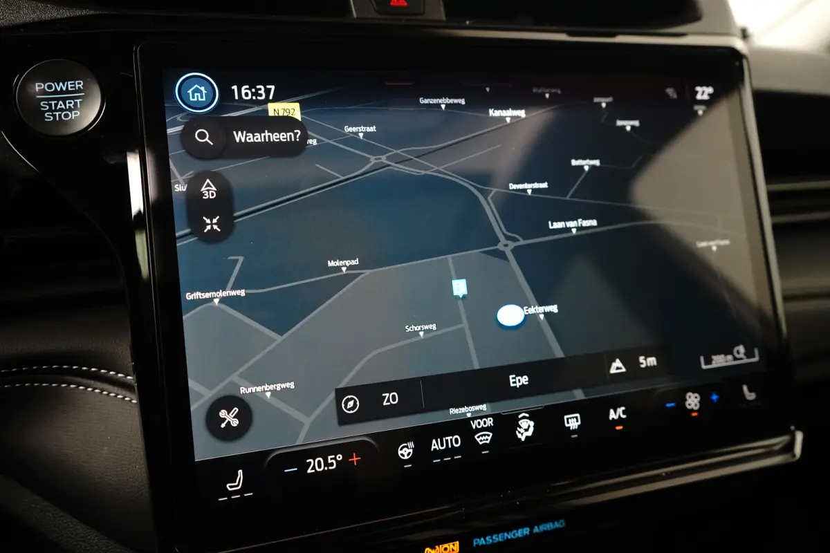 Titanium | Adaptive Cruise Control / Stoel- en stuurwielverwarming / Elektrisch schuif/kantel-dak / 360 Camera / Volledig onderhouden / | Adaptive Cruise | Apple Carplay/Android Auto|telefoo