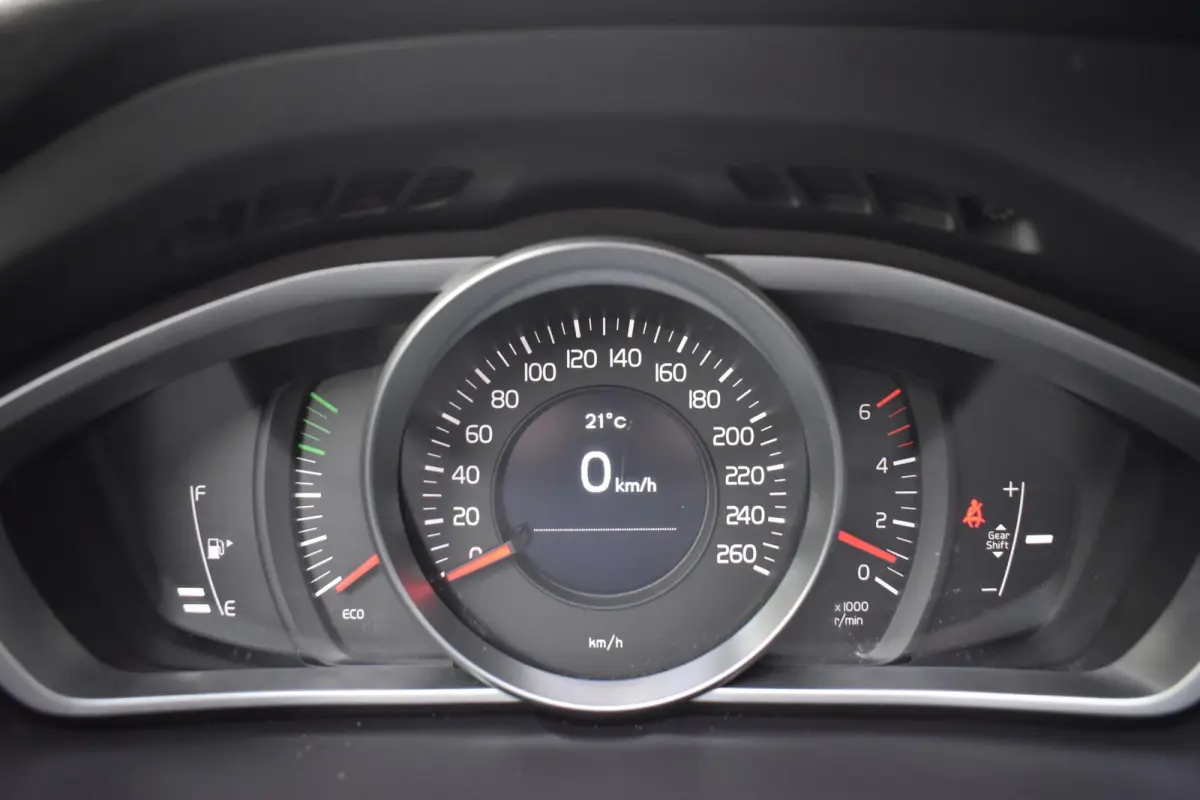 2.0 D2 ECC LMV NAVI CRUISE