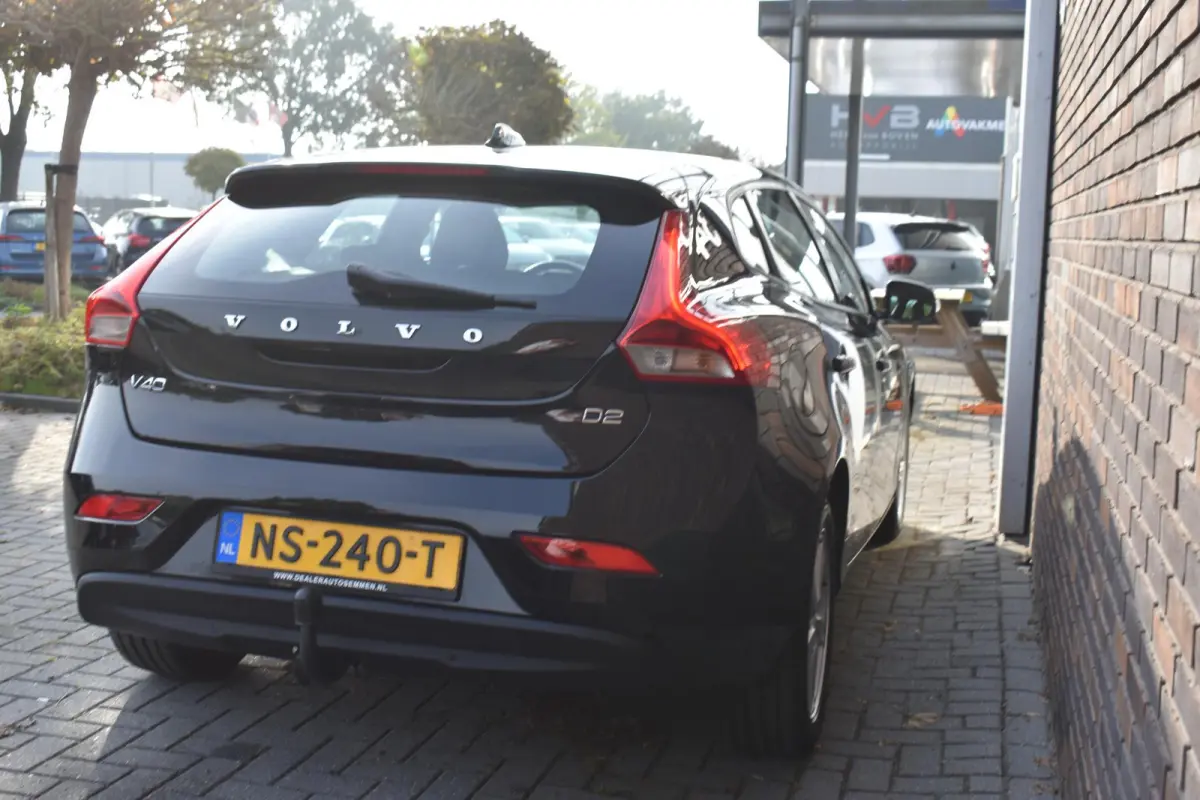 2.0 D2 ECC LMV NAVI CRUISE