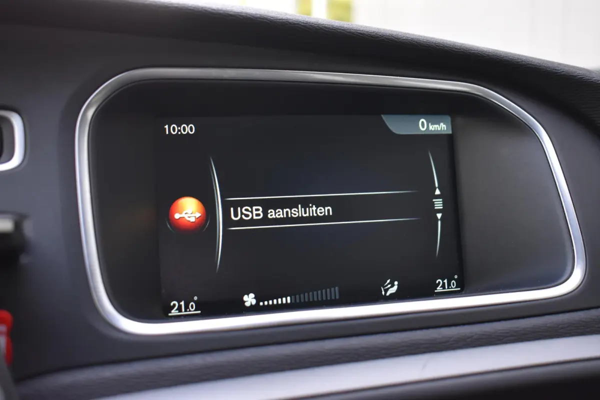 2.0 D2 ECC LMV NAVI CRUISE
