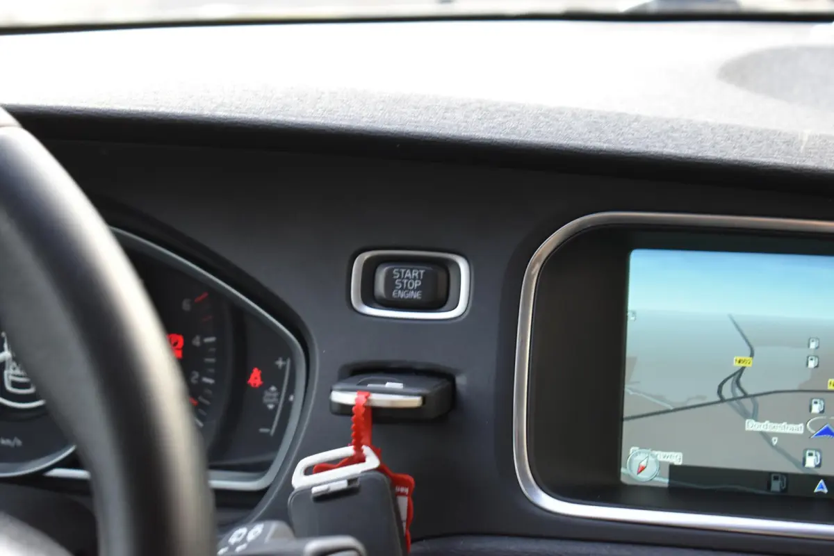 2.0 D2 ECC LMV NAVI CRUISE