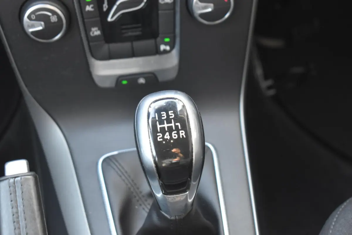2.0 D2 ECC LMV NAVI CRUISE