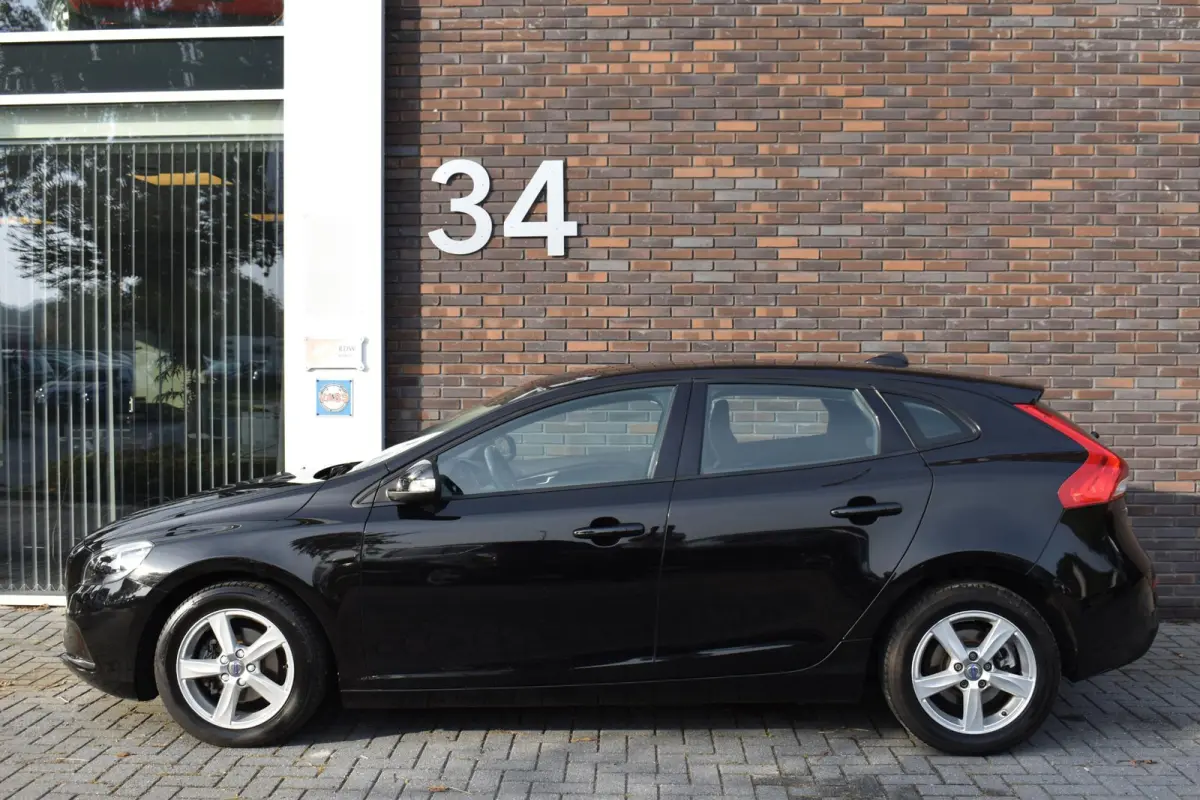 2.0 D2 ECC LMV NAVI CRUISE