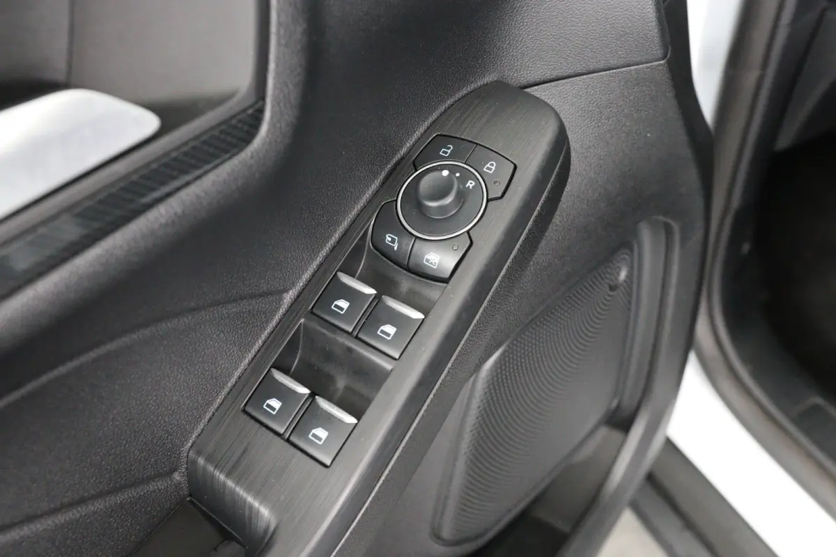 2.5 PHEV ST-Line | 1e eigenaar! | Winterpack | Navi | Clima | Camera | Cruise Control | Parkeersensoren V+A | Lichtmetalen Velgen | Keyless