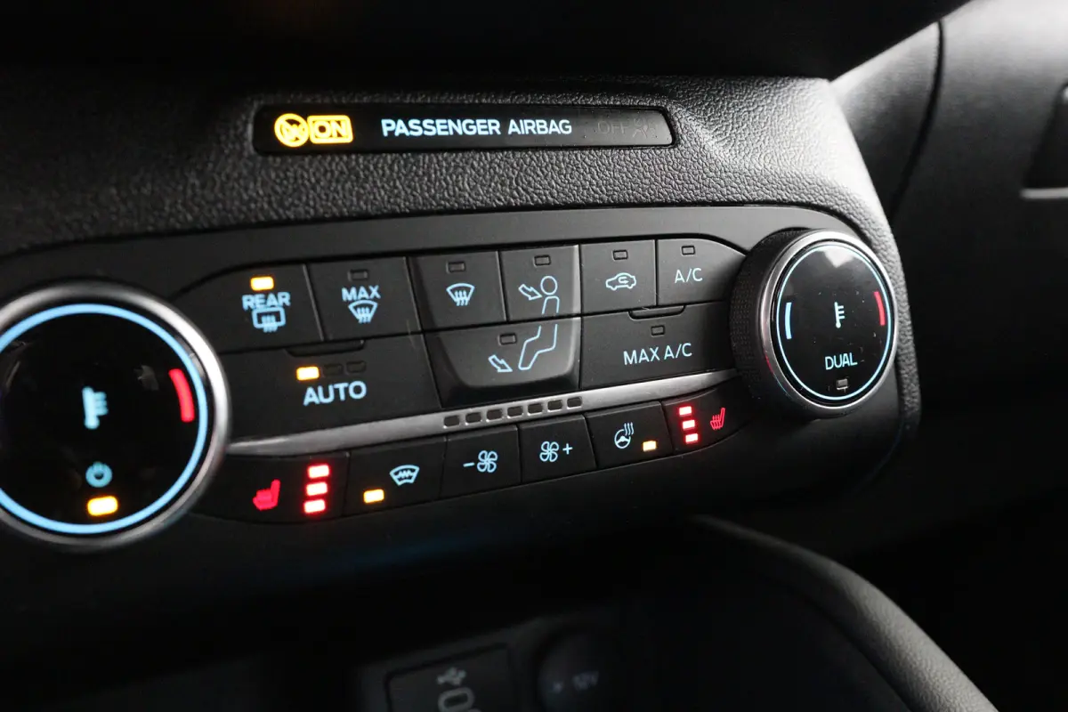 2.5 PHEV ST-Line | 1e eigenaar! | Winterpack | Navi | Clima | Camera | Cruise Control | Parkeersensoren V+A | Lichtmetalen Velgen | Keyless