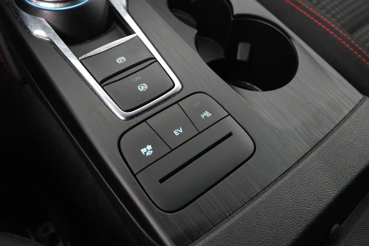 2.5 PHEV ST-Line | 1e eigenaar! | Winterpack | Navi | Clima | Camera | Cruise Control | Parkeersensoren V+A | Lichtmetalen Velgen | Keyless