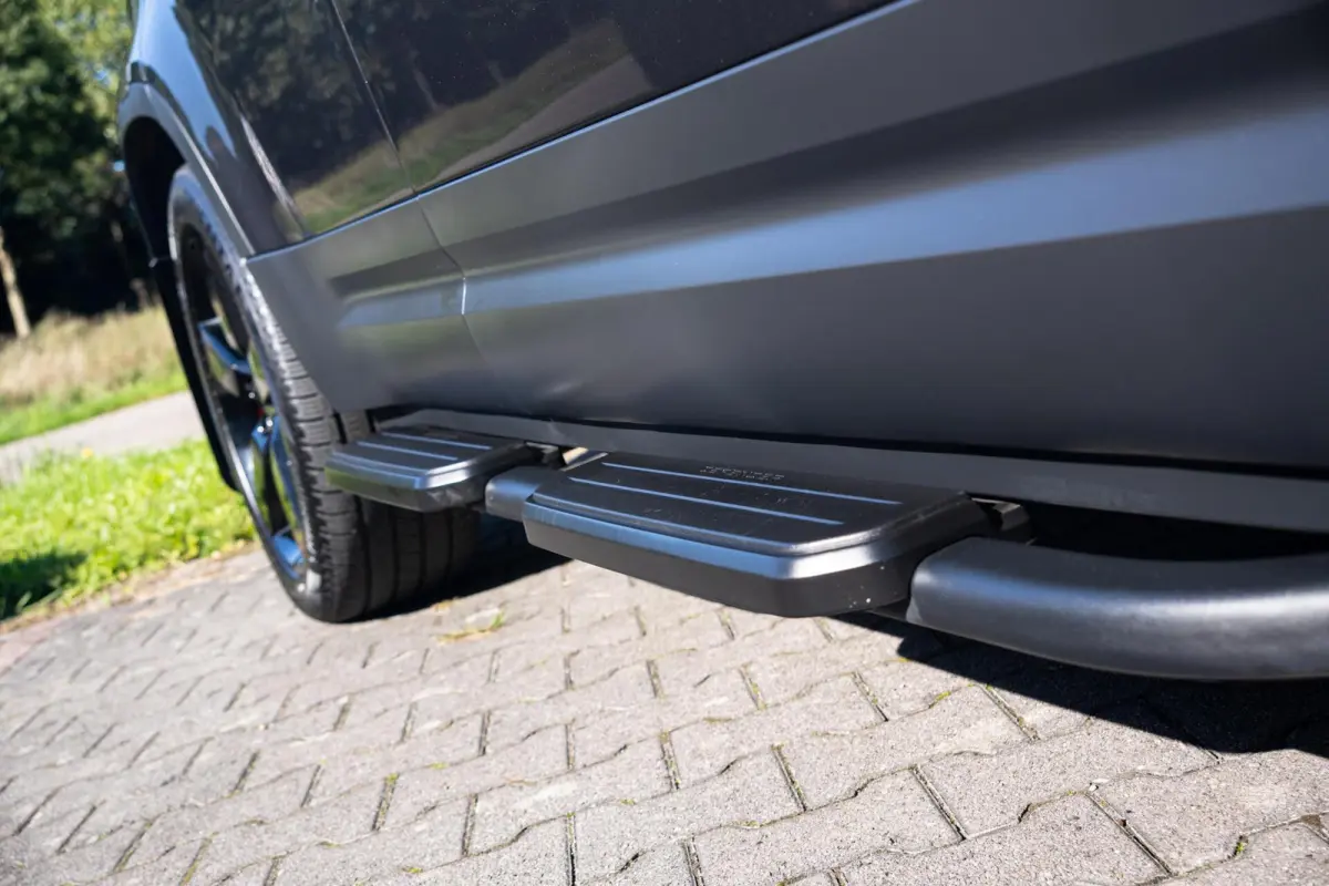 P400e Hybride X-Dynamic HSE Edition|1 Eigenaar|Org NL NAP|BTW|Panoramadak|Trekhaak|Luchtvering|CarPlay|Nieuwstaat|Dealer Onderhouden