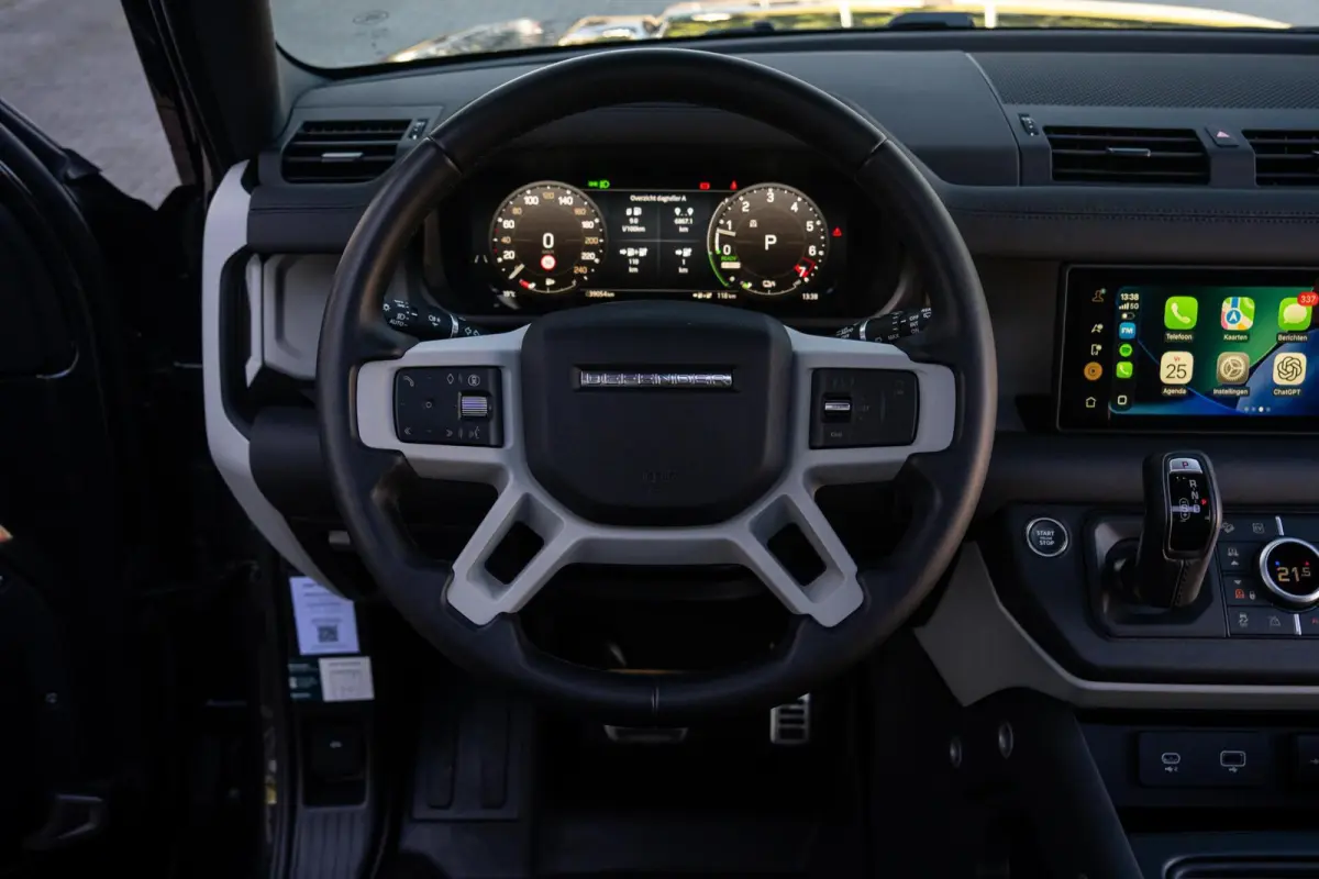 P400e Hybride X-Dynamic HSE Edition|1 Eigenaar|Org NL NAP|BTW|Panoramadak|Trekhaak|Luchtvering|CarPlay|Nieuwstaat|Dealer Onderhouden