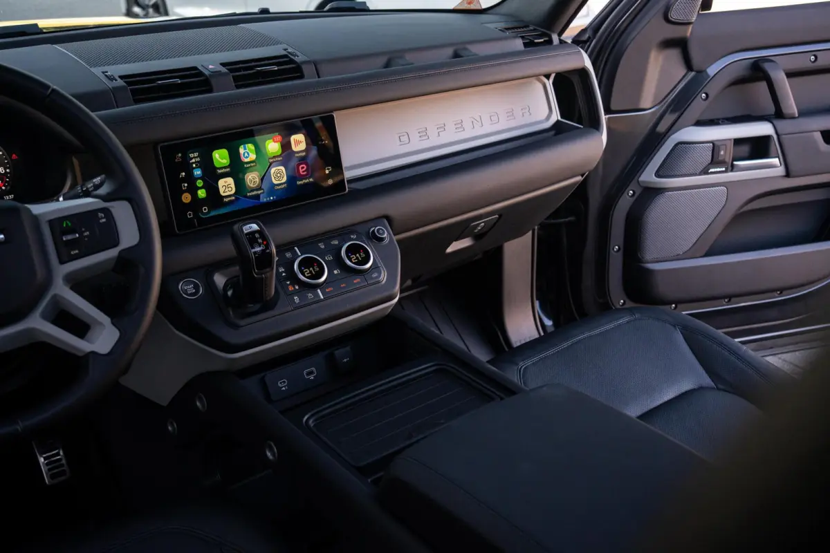 P400e Hybride X-Dynamic HSE Edition|1 Eigenaar|Org NL NAP|BTW|Panoramadak|Trekhaak|Luchtvering|CarPlay|Nieuwstaat|Dealer Onderhouden