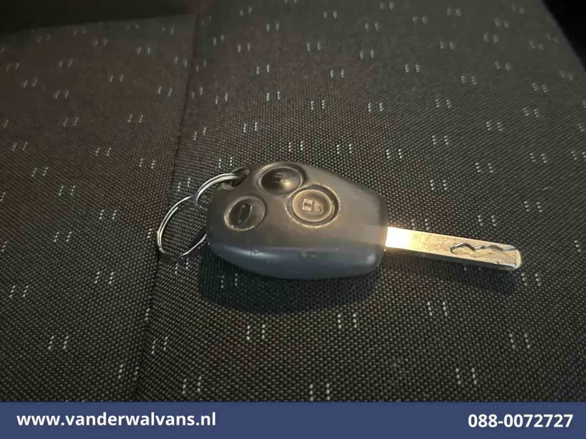 2.3 CDTI L2H2 Euro6 Airco | Navigatie | Camera | LED | Parkeersensoren Bijrijdersbank