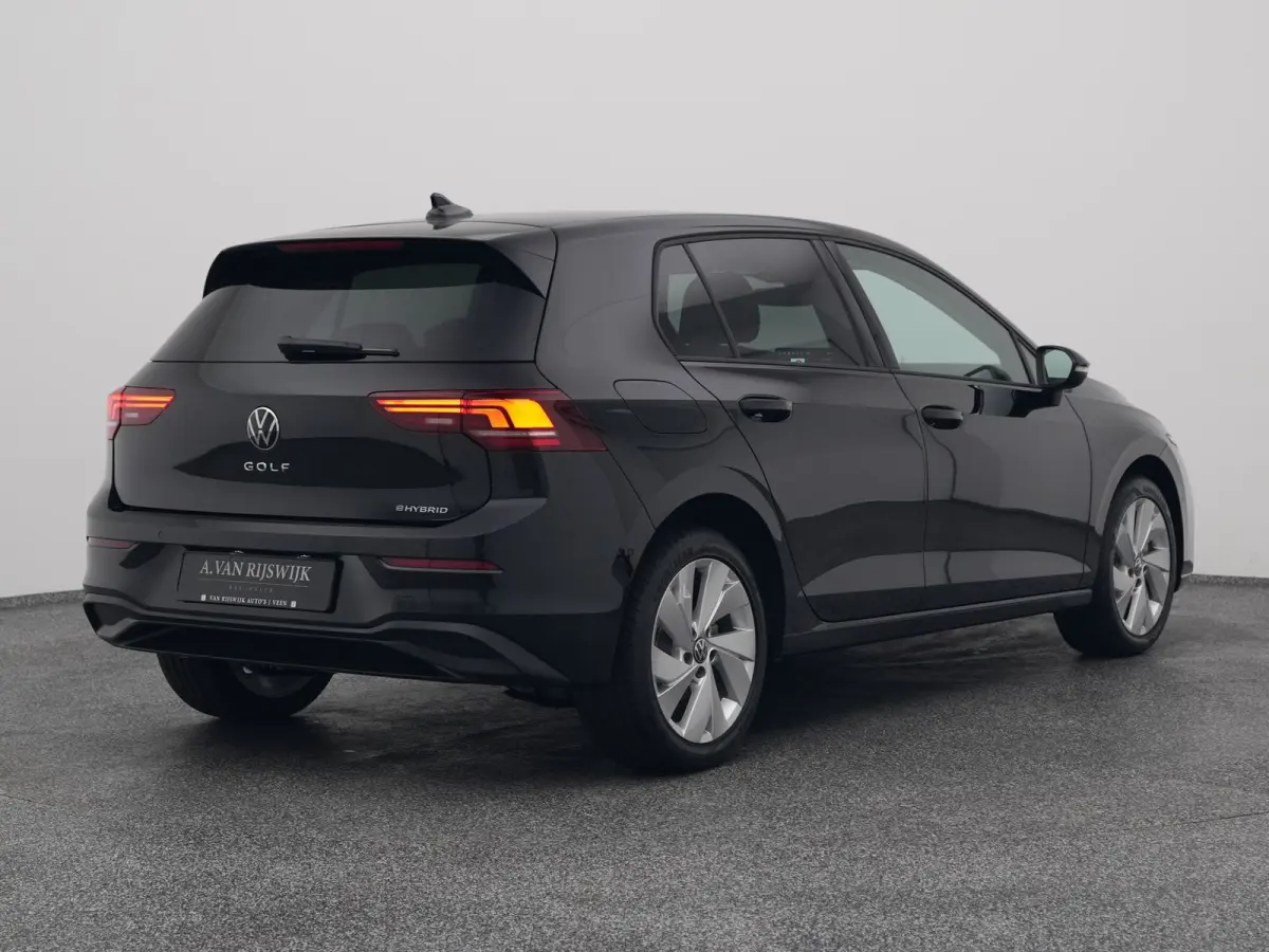 1.5 eHybrid Life Edition | CAMERA | ADAPTIVE | STOEL- EN STUURVERW.