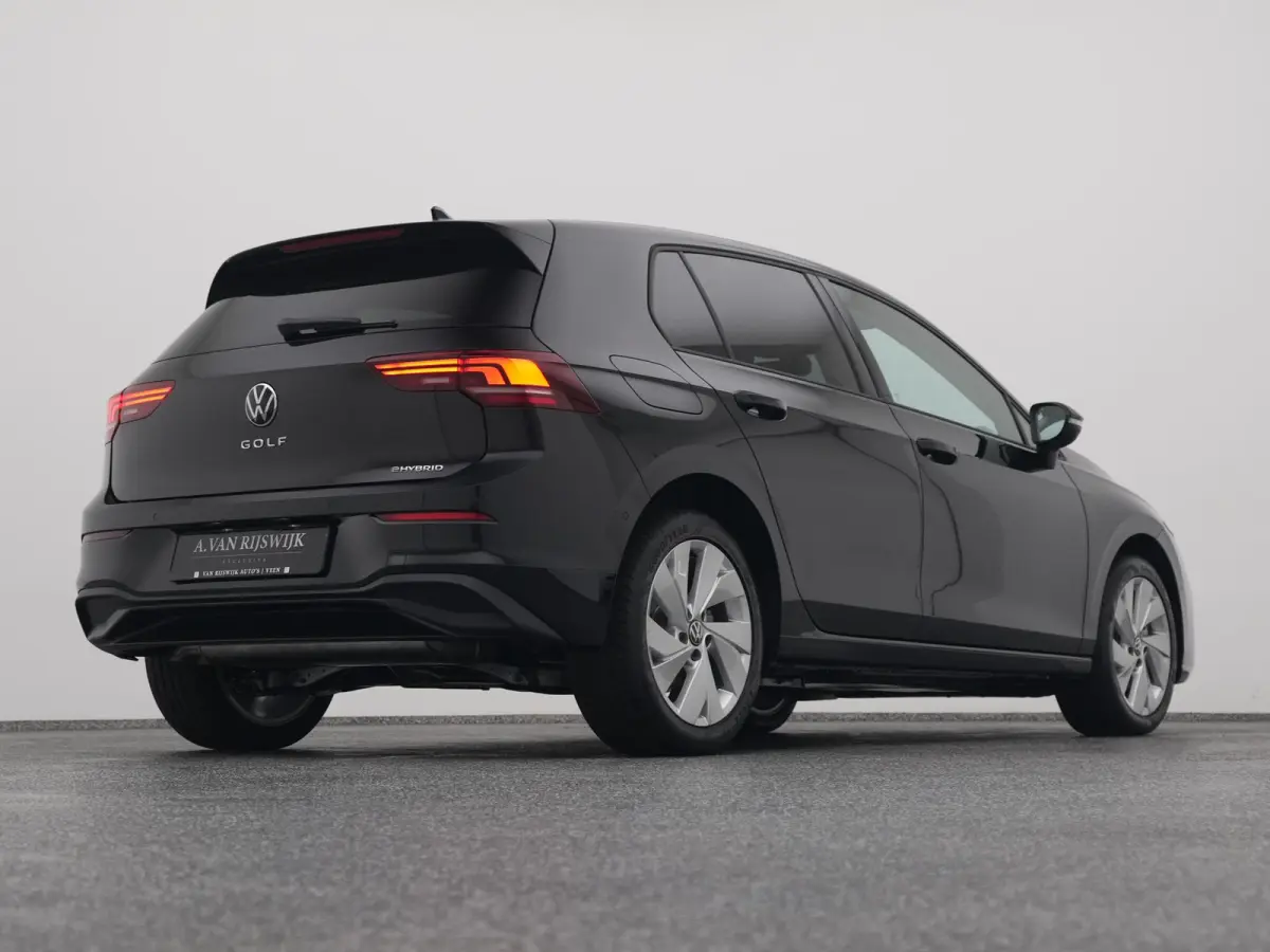 1.5 eHybrid Life Edition | CAMERA | ADAPTIVE | STOEL- EN STUURVERW.