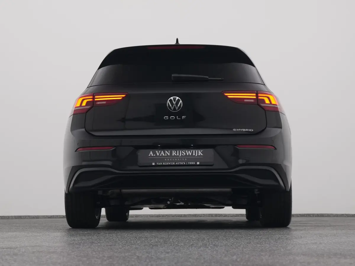 1.5 eHybrid Life Edition | CAMERA | ADAPTIVE | STOEL- EN STUURVERW.