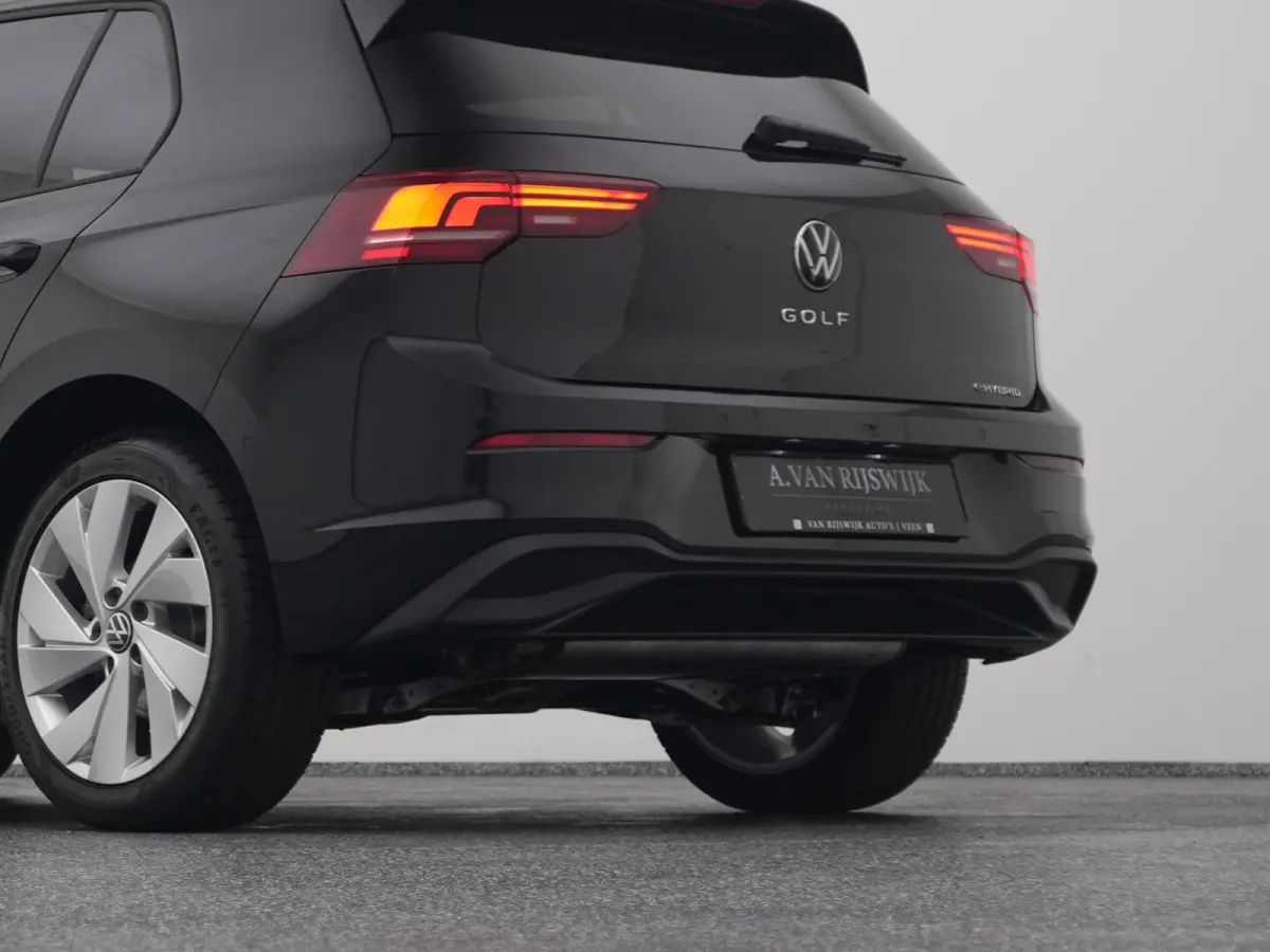 1.5 eHybrid Life Edition | CAMERA | ADAPTIVE | STOEL- EN STUURVERW.