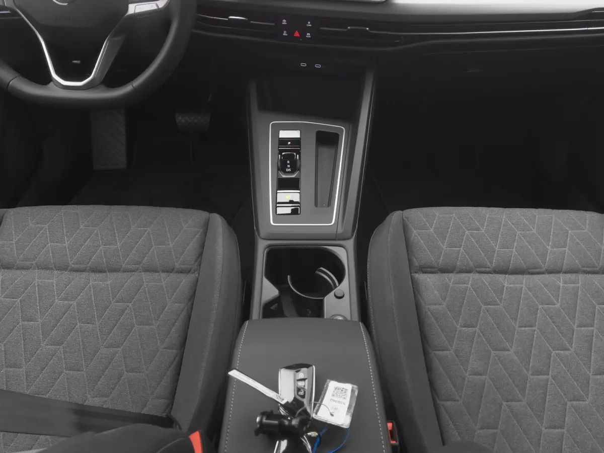 1.5 eHybrid Life Edition | CAMERA | ADAPTIVE | STOEL- EN STUURVERW.