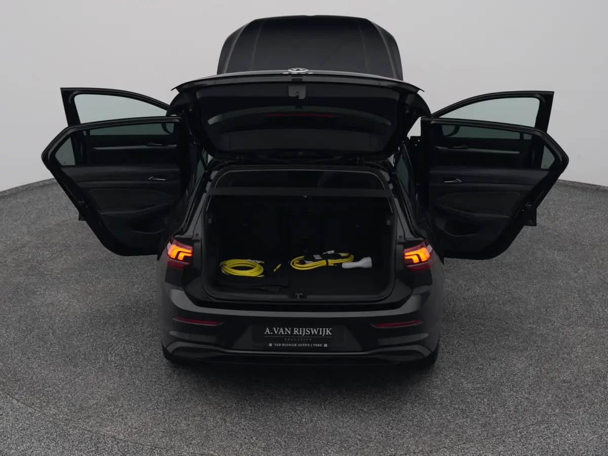 1.5 eHybrid Life Edition | CAMERA | ADAPTIVE | STOEL- EN STUURVERW.