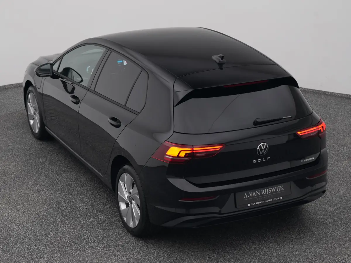 1.5 eHybrid Life Edition | CAMERA | ADAPTIVE | STOEL- EN STUURVERW.