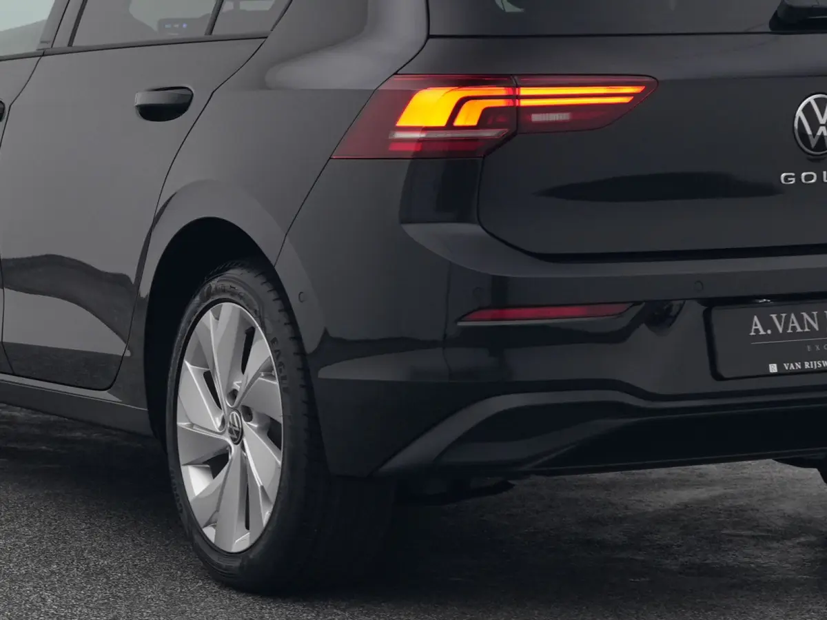 1.5 eHybrid Life Edition | CAMERA | ADAPTIVE | STOEL- EN STUURVERW.