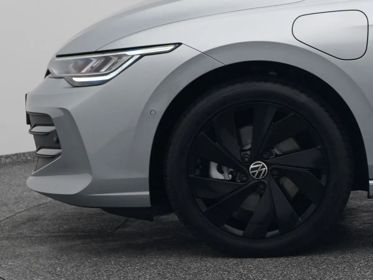 1.5 eHybrid Life Edition | CAMERA | ADAPTIVE | STOEL- EN STUURVERW.