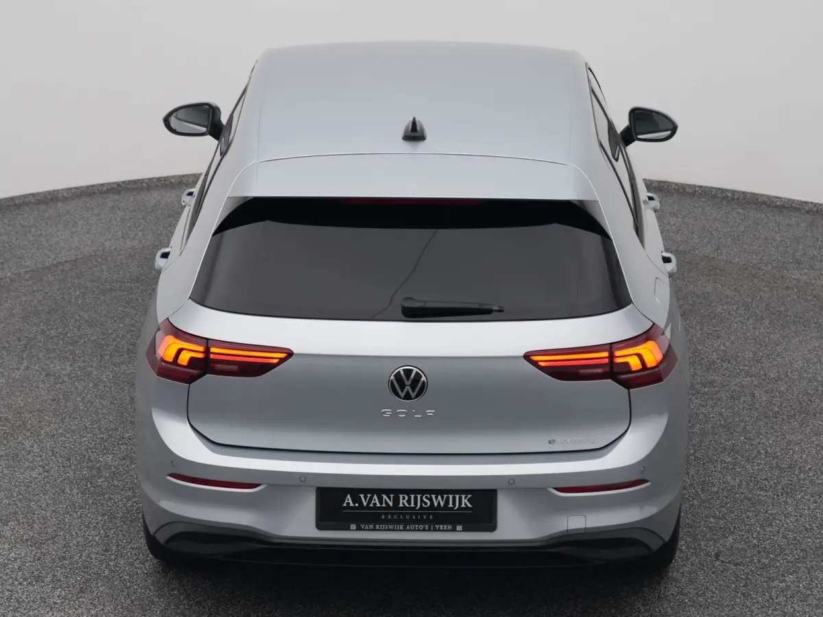 1.5 eHybrid Life Edition | CAMERA | ADAPTIVE | STOEL- EN STUURVERW.