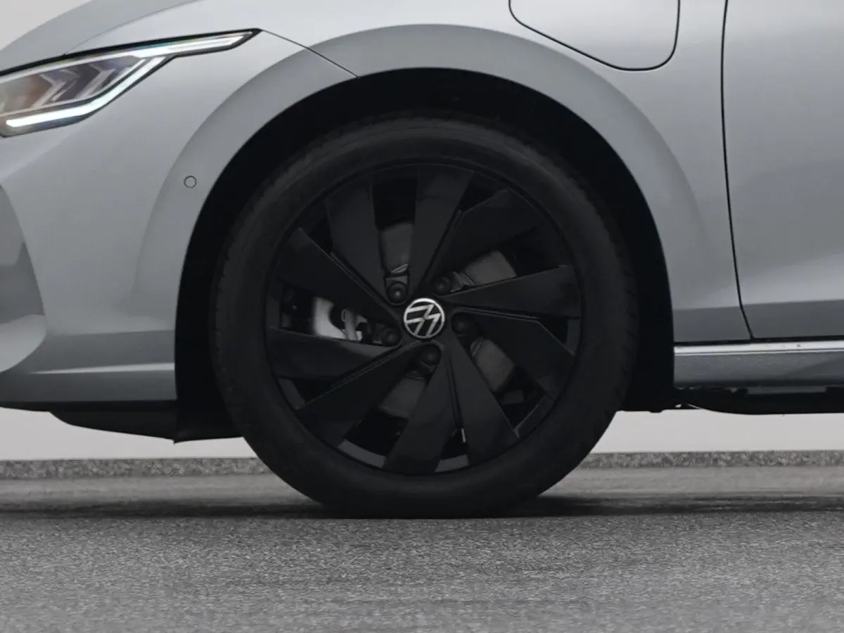 1.5 eHybrid Life Edition | CAMERA | ADAPTIVE | STOEL- EN STUURVERW.