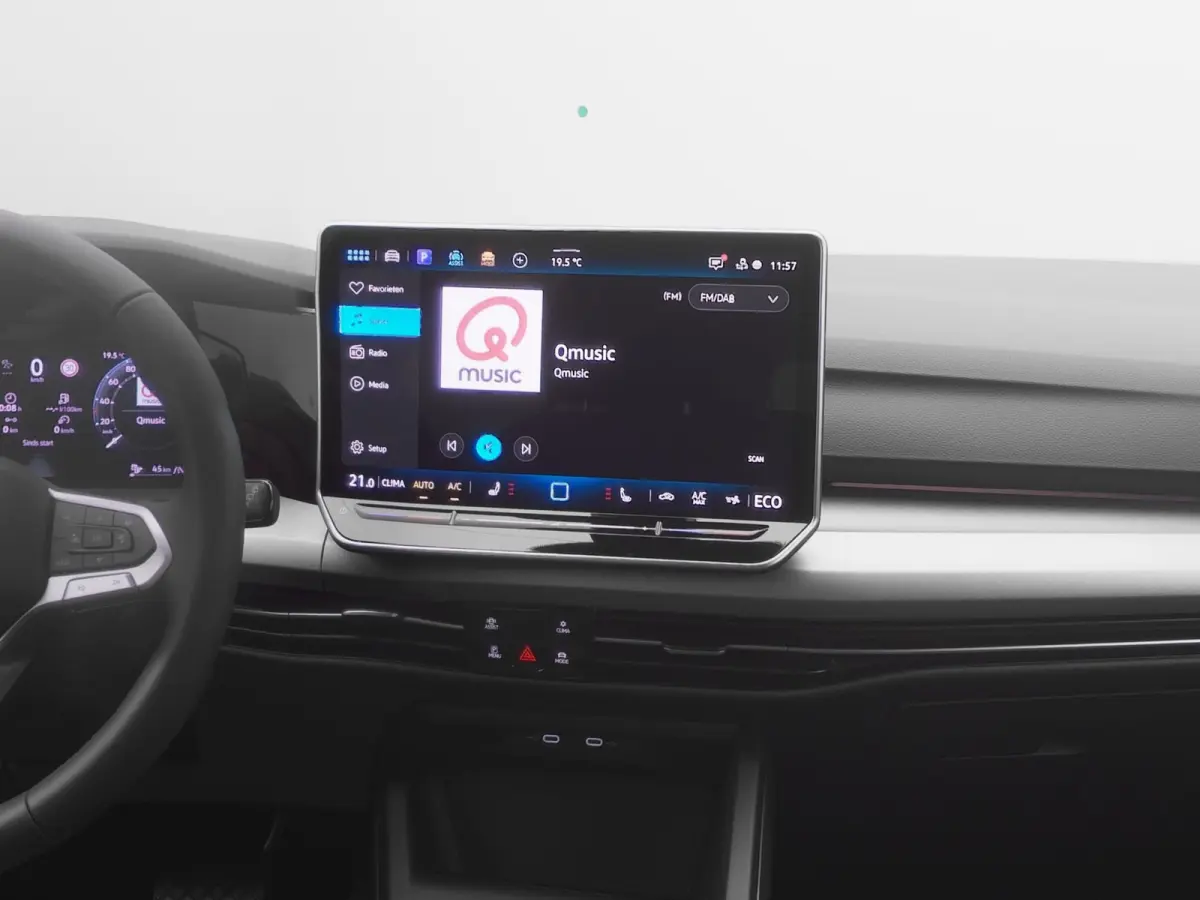 1.5 eHybrid Life Edition | CAMERA | ADAPTIVE | STOEL- EN STUURVERW.